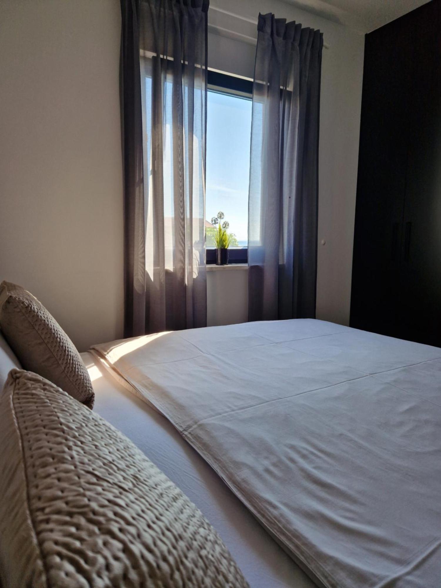 Apartment Luka プリヴラカ エクステリア 写真